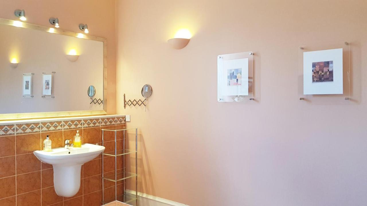 Stylish Central Edinburgh Apartment エクステリア 写真